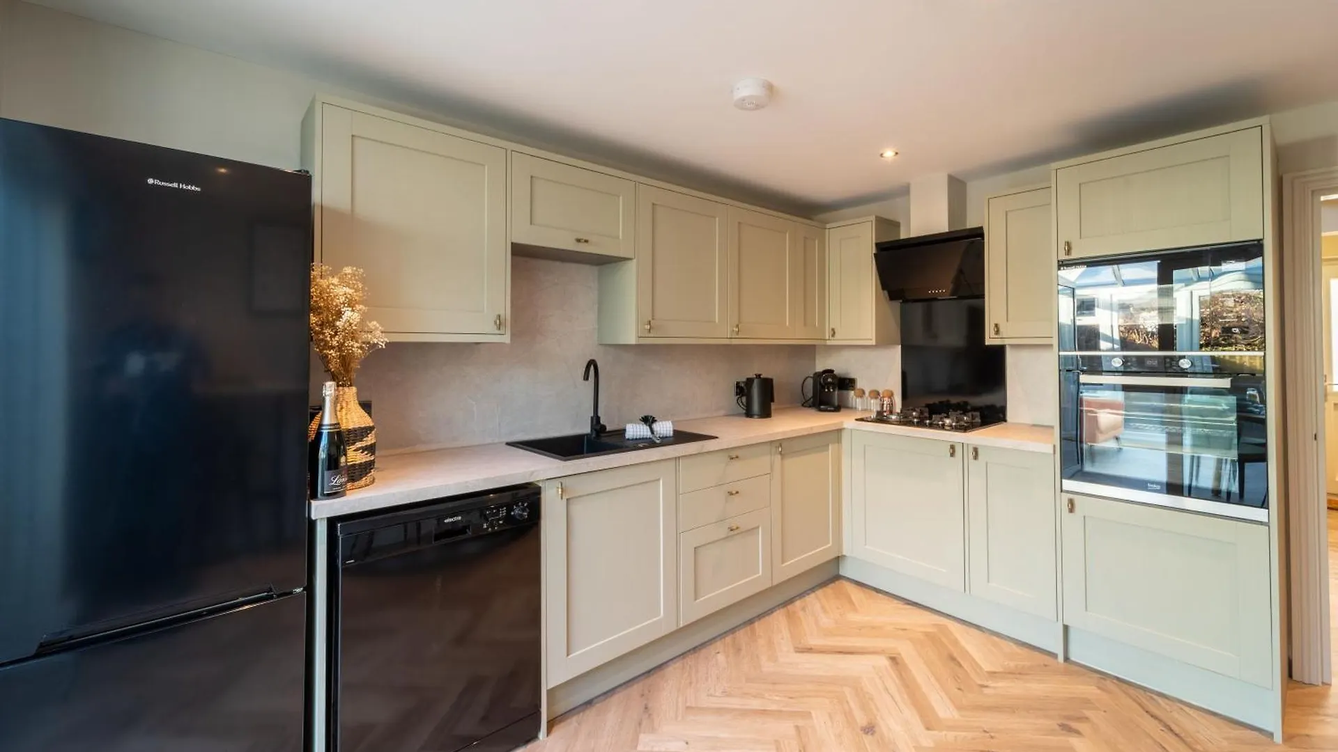 Spacious Town House Sleeps 8, Bath Road Cheltenham United Kingdom