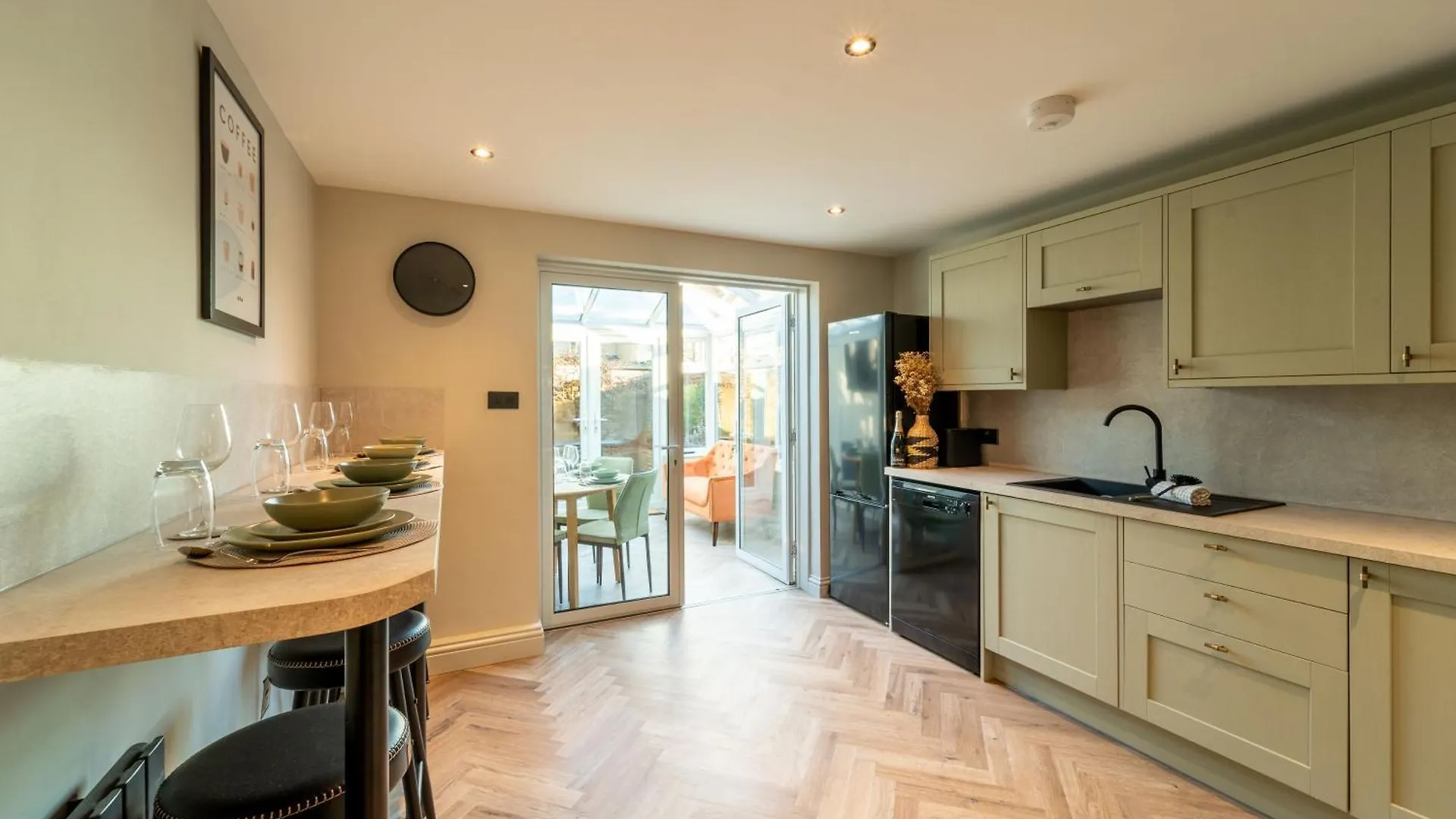 Spacious Town House Sleeps 8, Bath Road Cheltenham