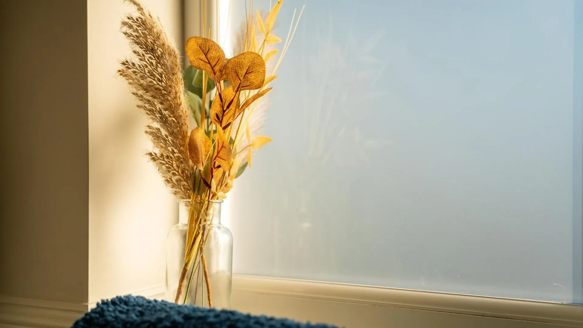 펜션 Spacious Town House Sleeps 8, Bath Road 첼튼엄 영국