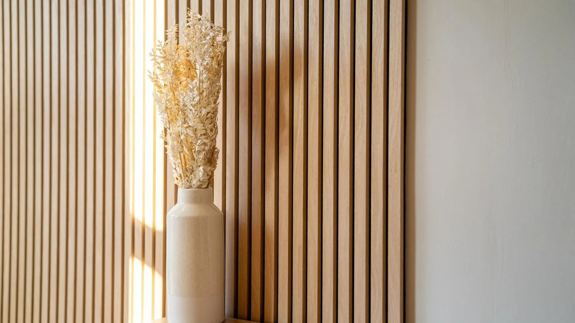 펜션 Spacious Town House Sleeps 8, Bath Road 첼튼엄